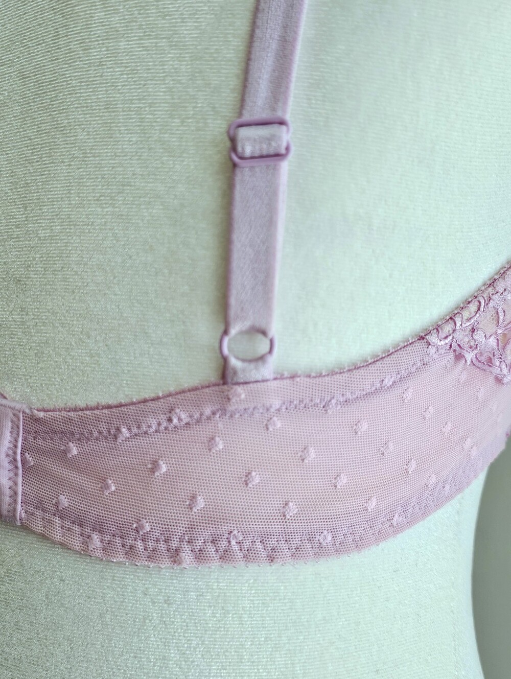 Vtg Victoria's Secret Sheer Lavender Lace Unlined Demi Bra 34D - Swiss Dot Mesh - Picture 3 of 8